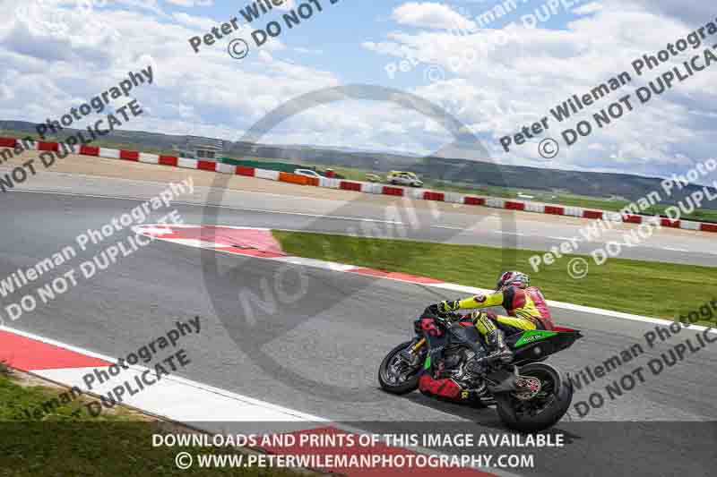 cadwell no limits trackday;cadwell park;cadwell park photographs;cadwell trackday photographs;enduro digital images;event digital images;eventdigitalimages;navarra;no limits trackdays;peter wileman photography;racing digital images;trackday digital images;trackday photos